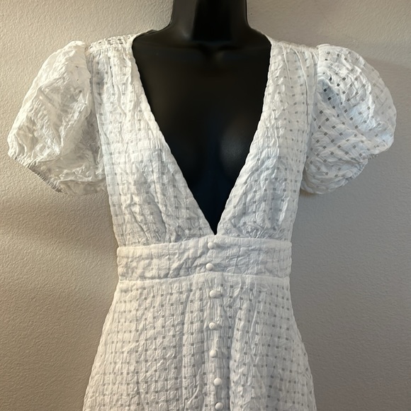 Princess Polly Attal White Deep V Puff Sleeve Button Front Midi Dress - Picture 4 of 13